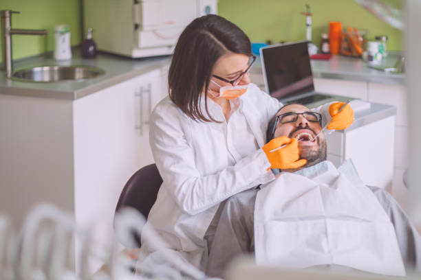 Best Emergency Dental Extractions in West Deland, FL